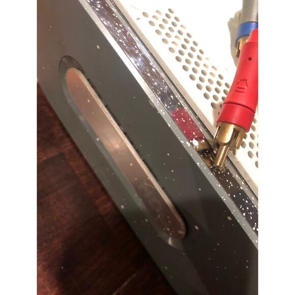 Xbox 360 Arcade Console - White - with Cords but no controllers - Picture 6 of 9